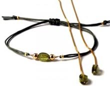 Schmuckset mit Miniarmband und Ohrketten