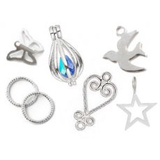 Rings & Pendants
